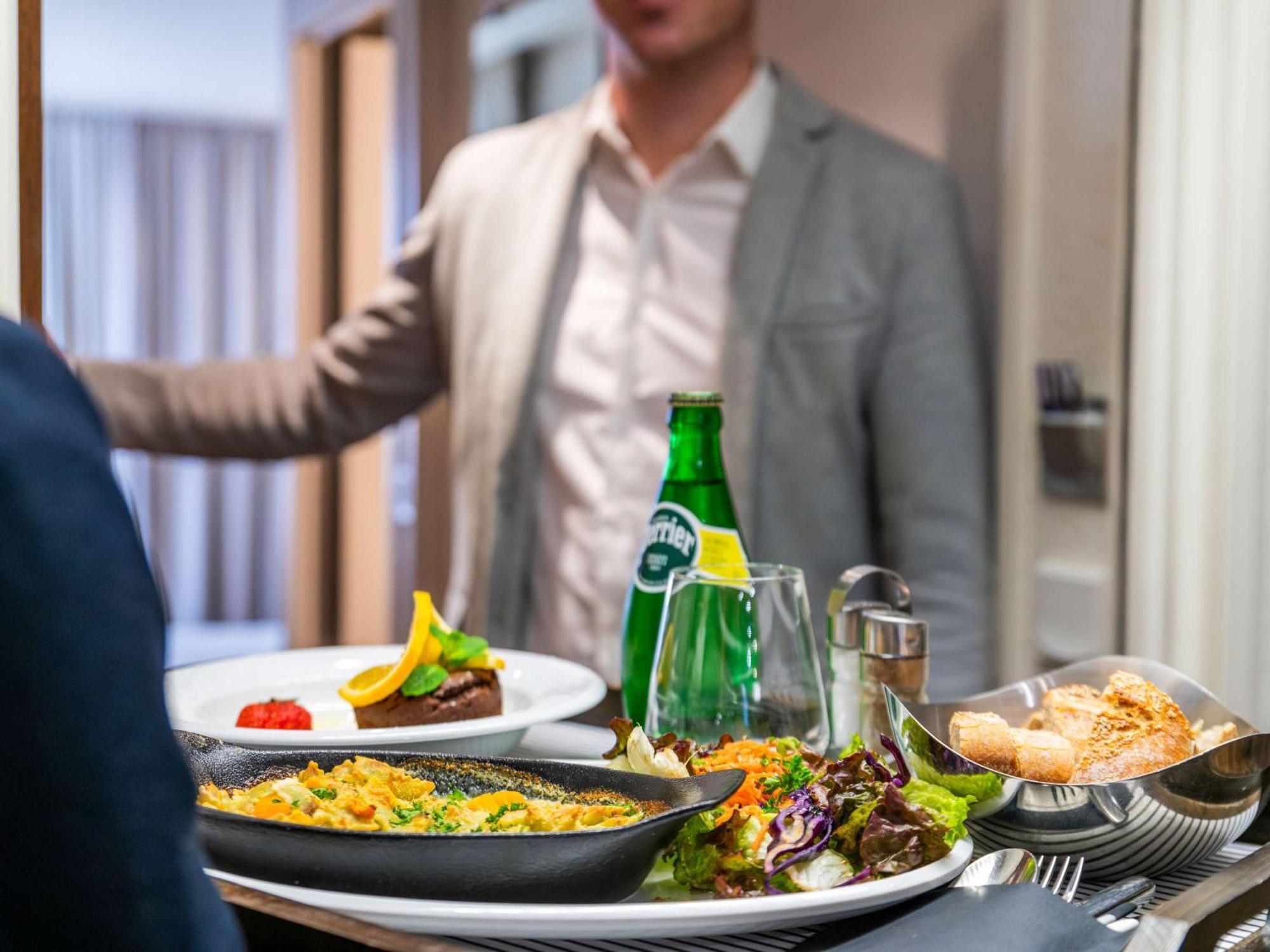 Novotel Grenoble Centre Экстерьер фото