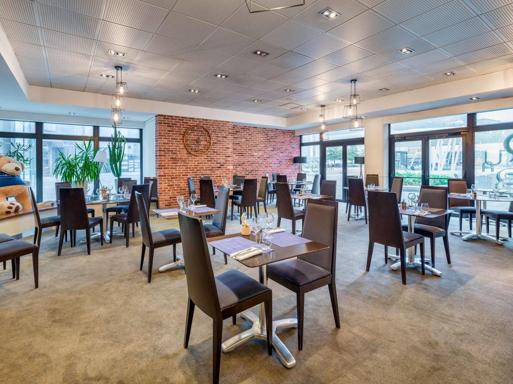 Novotel Grenoble Centre Экстерьер фото
